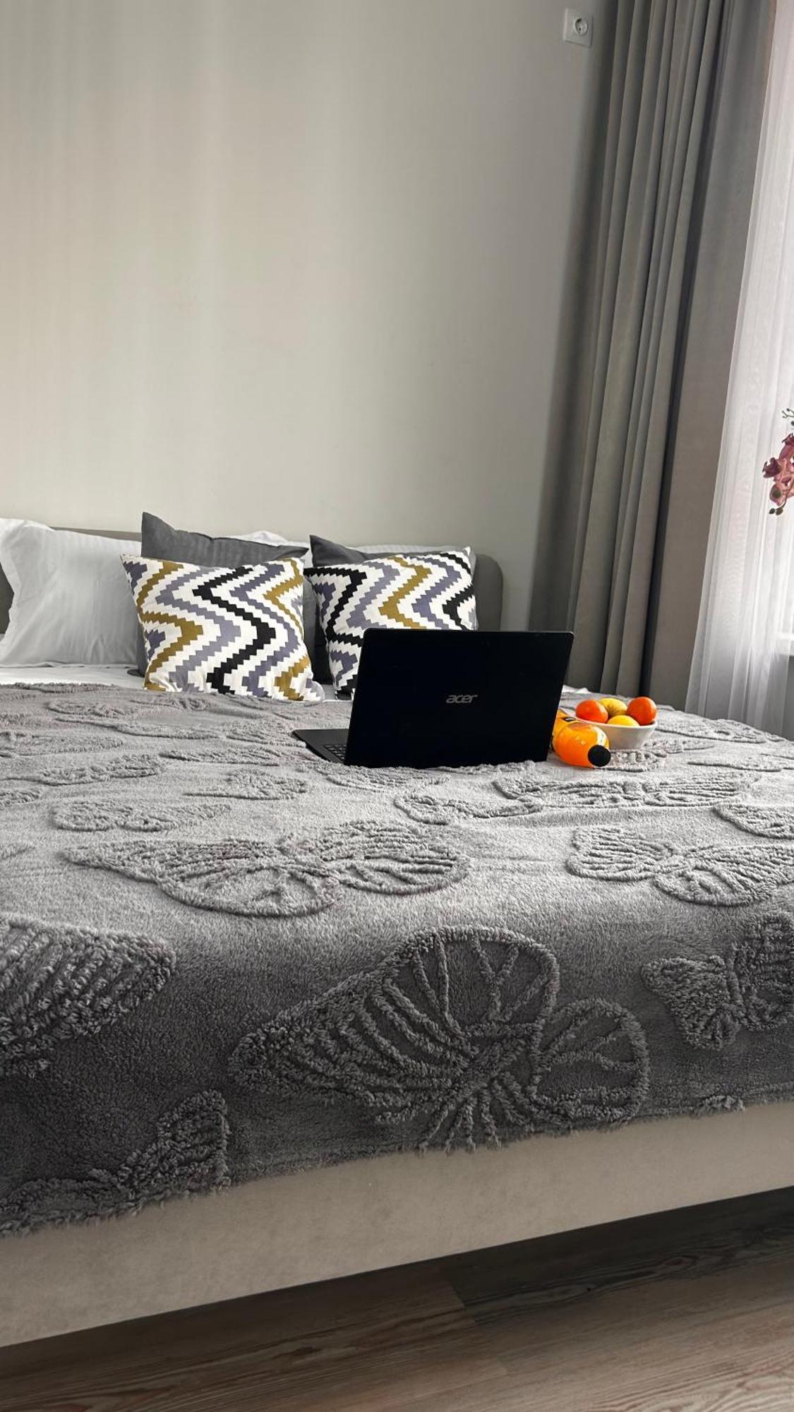 Oasis 4you - 8 блок рядом с трц мега Apartment Almaty